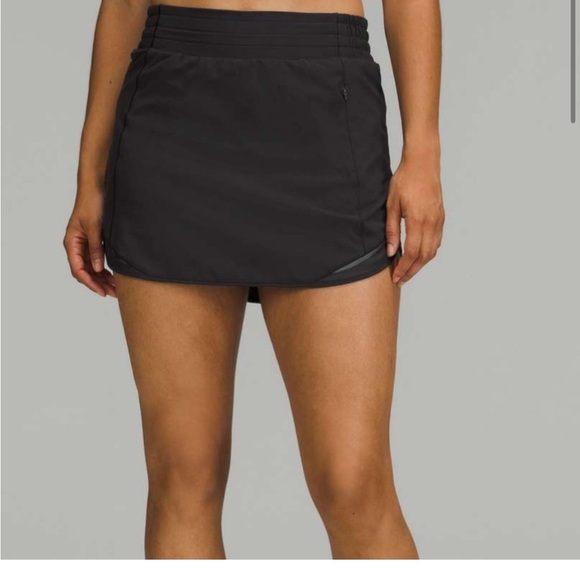 Lululemon hotty hot HR skirt 8 - Picture 2 of 5